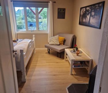 Kristiansand House | Villa Svale, solrikt og fredelig