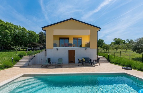 Puntera Villa | Villa Tai nearby Pula – Crovillas GmbH