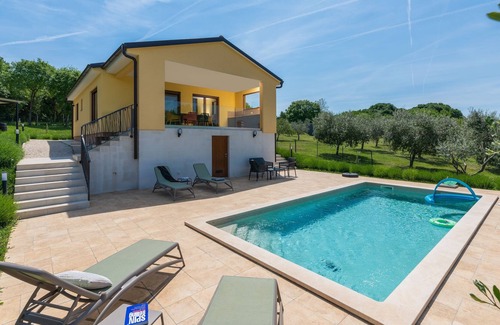 Puntera Villa | Villa Tai nearby Pula – Crovillas GmbH