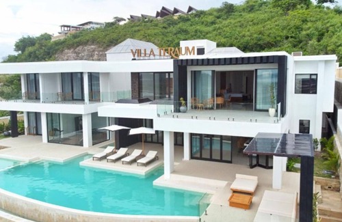 Kuta Villa | Villa Teraumn