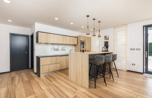 Vrznaveri Villa | Villa Tea - beautiful, modern villa with large pool and garden near Poreč