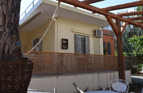 Rafina-Pikermi Villa | Villa Thalassa is an ideal destination for families and friends.