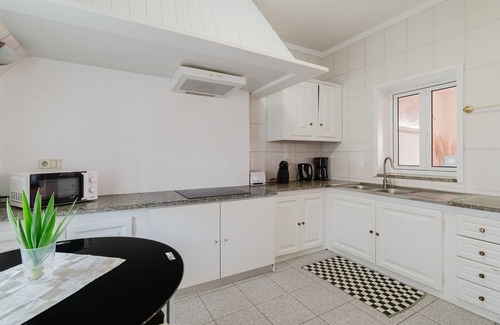 Gondifelos Villa | Villa 'The Beauty Of Simplicity' with Private Pool, Wi-Fi and Air Conditioning