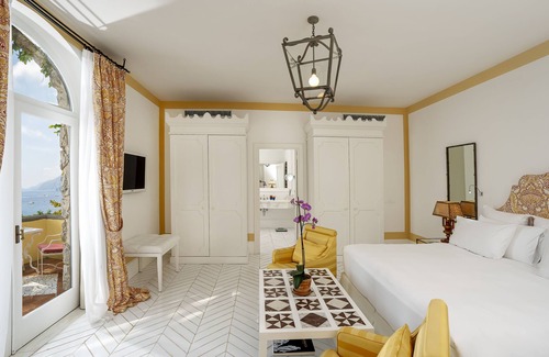 Arienzo Hotel | Villa Treville