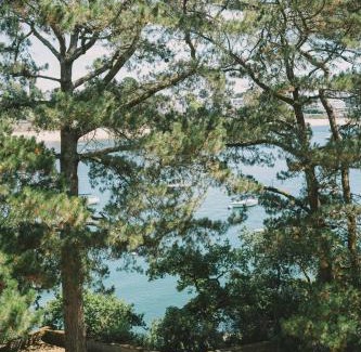 Combrit Hotel | Villa Tri Men