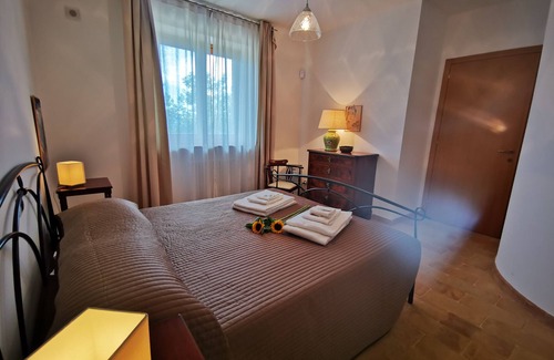Grotte di Castro Villa | Villa Ulivo - with pool and panoramic views Lake Bolsena