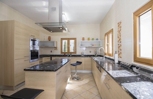 Vale do Garrao Villa | Villa Valentina | 5 Bedrooms | Super Quiet | Quinta do Mar