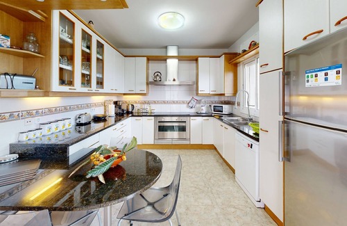 Mataro Villa | VILLA VALENTINA