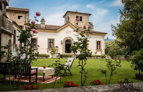 Colle Umberto Villa | Villa Verecondi Scortecci