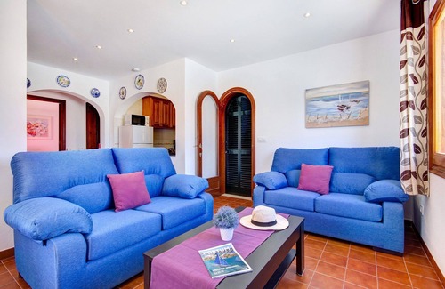 Cala en Blanes Villa | Villa Villino by Villa Plus