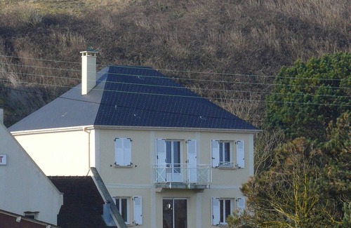 Saint-Laurent-sur-Mer House | Villa Victorine 50 meters from Omaha Beach