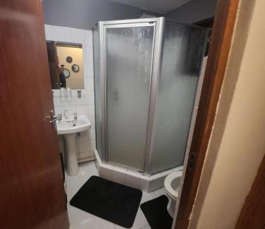 Trafalgar House | Villa View Trafalgar Accommodation