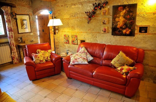 Fabriano House | Villa Villacolle