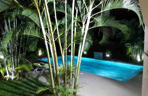 St Gilles-les-Bains Villa | Villa 'Vinlie' with swimming pool 100 metres from the beach and lagoon of La Saline