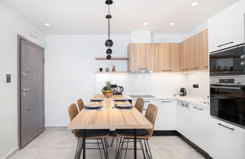 Malevizi Villa | Villa Vittoria, Minimalist Design & Spa Retreat