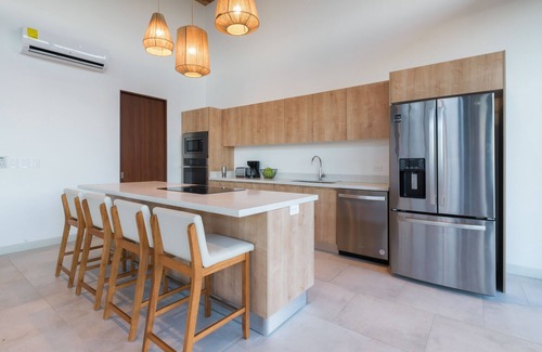 Tamarindo House | Villa w/stunning view, close to Tamarindo town/beach, in gated community