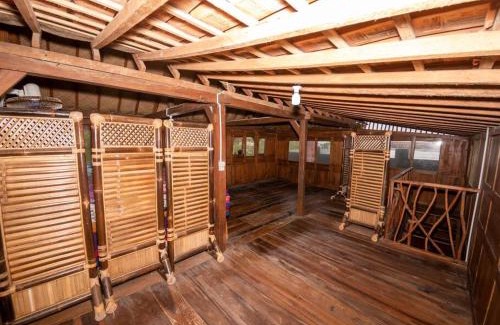 Wonosari Villa | Villa Watu kodok - Villa Located Close to The Beach