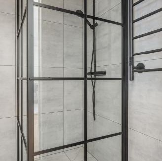 Dvarsatt Villa | Villa with lakeside location