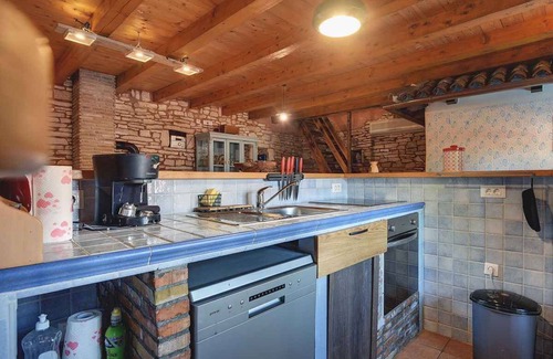 Rezanci Villa | Villa with outdoor pool and barbecue terrace