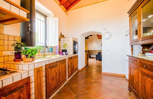 Mascali Villa | Villa with pool and panoramic surroundings