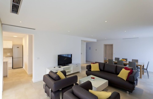 Karigador Villa | Villa with pool, in a quiet area, only 400 m from the beach