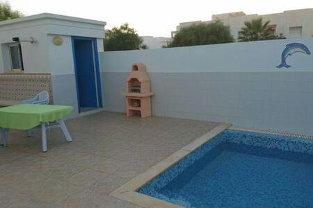Yasmine House | Villa with pool in Yasmine Hammamet next to the beach and la medina