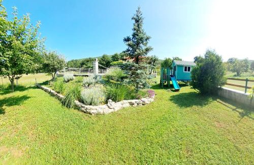Krusvar Villa | Villa with pool near Split