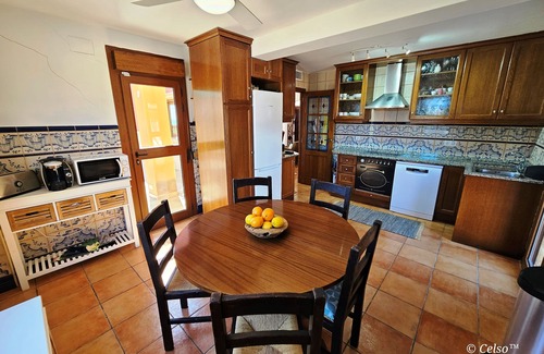 Coveta Fuma Ski Chalet | Villa with pool, sea views, wifi and Air-co.