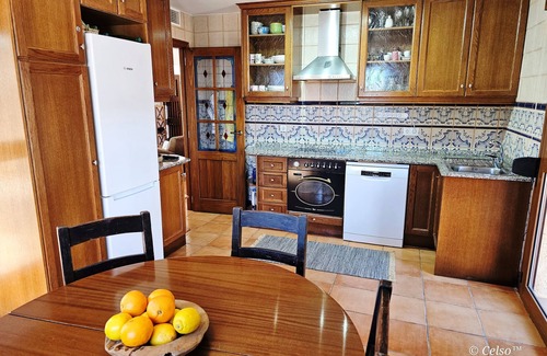 Coveta Fuma Ski Chalet | Villa with pool, sea views, wifi and Air-co.
