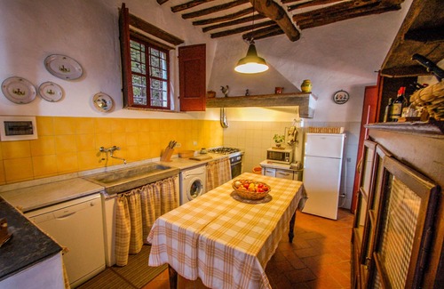 Buti House | Villa with private pool 20km from Pisa, 34 from sea. Quiet area, panoramic view
