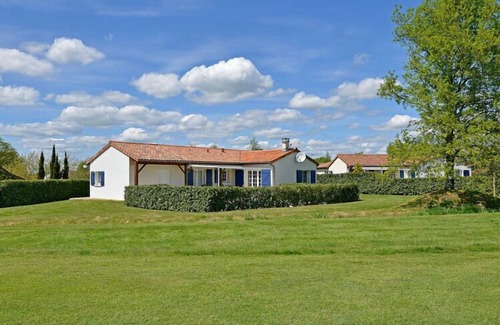 Vasles Villa | Villa with Wi-Fi, in natural surroundings