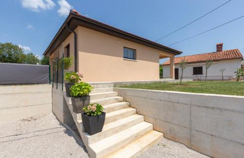 Topid Villa | Villa Xenia