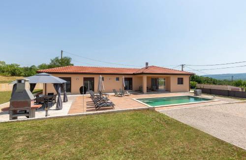 Topid Villa | Villa Xenia