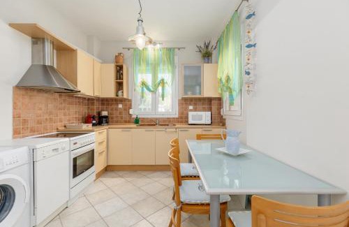 Paliouri Villa | Villa Xenia with seaview & private garden by halu!
