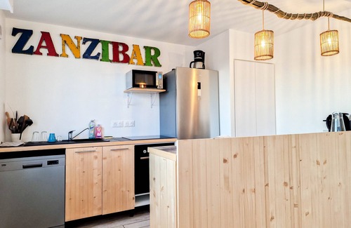 Mimizan Villa | Villa Zanzibar - 80m from the beach with pool