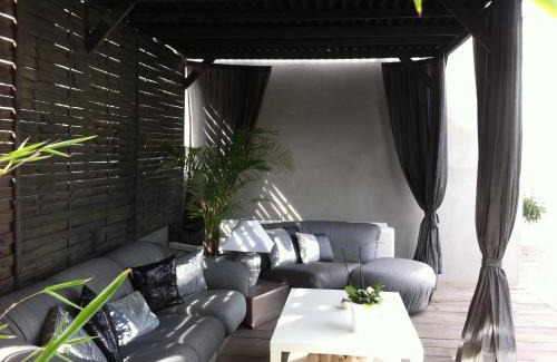 Saint-Salvayre Villa | Villa Zen