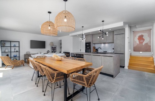 Tugare Villa | Villa Zen with private 32 sqm pool, summer kitchen, 7 km from the beach