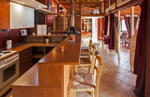 Malevizi Villa | VILLA ZEUS/ESTATE KARES