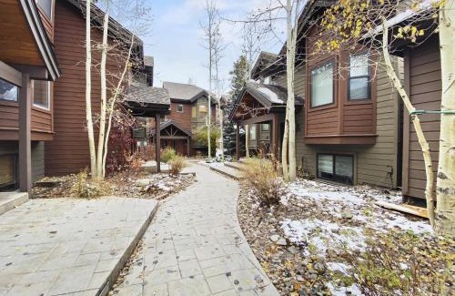 Warrior's Mark House | Village Point 120 townhouse