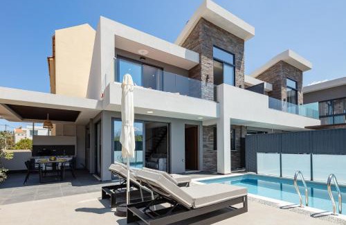 Daratsos Villa | VillAgioi - Luxury villas, Private Pools, 450m to the Beach
