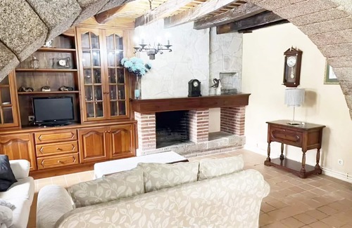 Llagostera House | VILLAS COSETTE HOUSE MASIA CAN TIBAU surrounded by forests and fields