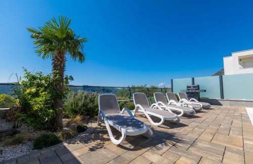 Grizane House | VILLAS DE SHERY 1