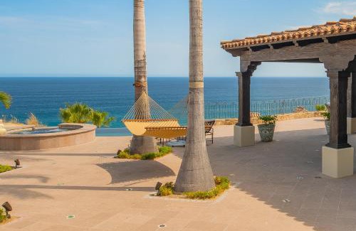 Palmilla Villa | Villas Del Mar Fully Staffed and access to Golf & Palmilla Dunes Club