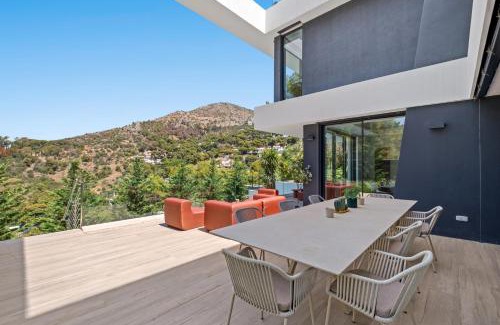 Pinares de San Anton Villa | Villas Pinares de San Anton - Sea, City, Mountain Views, Close to beach, BBQ