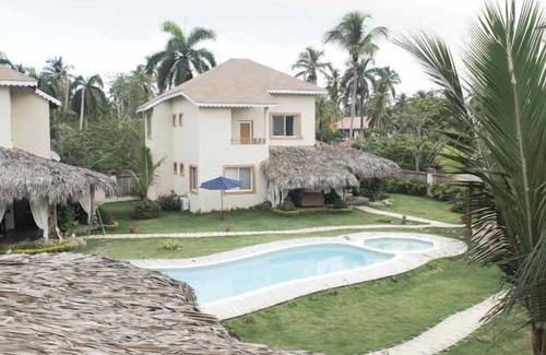 Las Terrenas House | Villas Sarah, 7 minutes walking to the beach of Playa Bonita