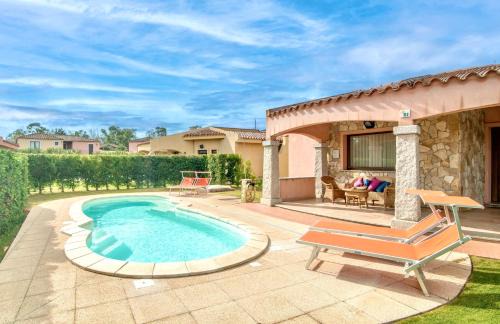 Costa Rei Villa | Villas with private pool just 400 meters from the Costa Rei - beach