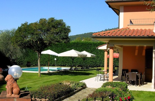 Loro Ciuffenna Villa | Villino Blu private villa for relaxation in Tuscany 10+2 sllepsBig house