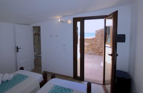 La Maddalena Villa | Villino Iole - Three Bedroom Villa, Sleeps 6