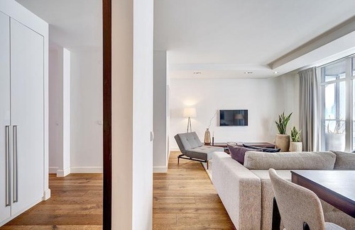 Business District Apartment | Vilnius Apartments & Suites