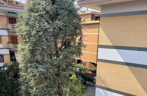 Quartiere XXVIII Monte Sacro Alto Apartment | Vinc & Pina - Home